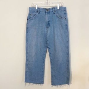 Wrangler Raw Hem High Waisted Crop Jeans